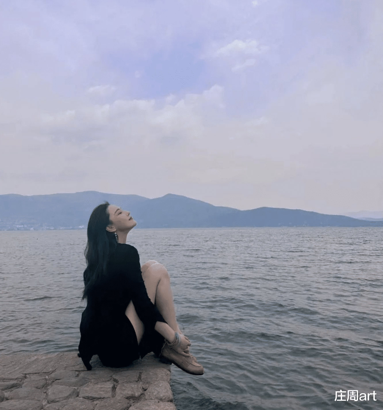 张馨予这腰，这腿，黄金三维名不虚传啊