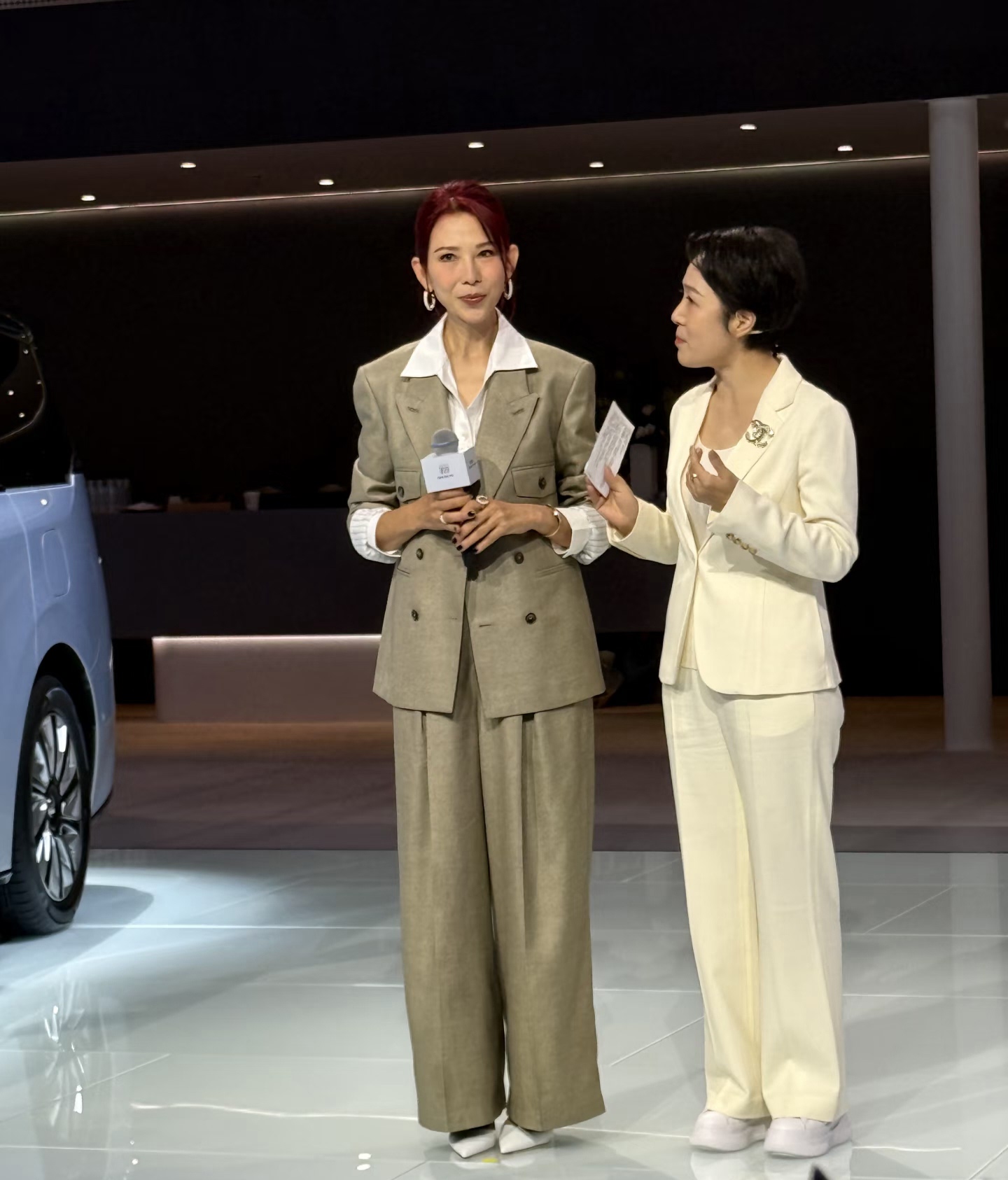 广州车展遇到蔡少芬本人又高又靓女,根本不是网上说的又老又憔悴