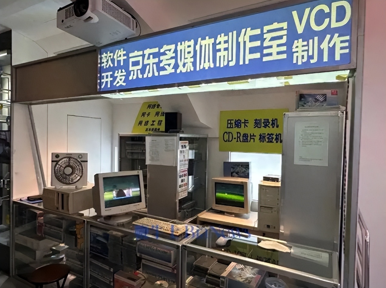 章泽天也没想到，51岁老公刘强东再破天花板，让整个欧洲刮目相看