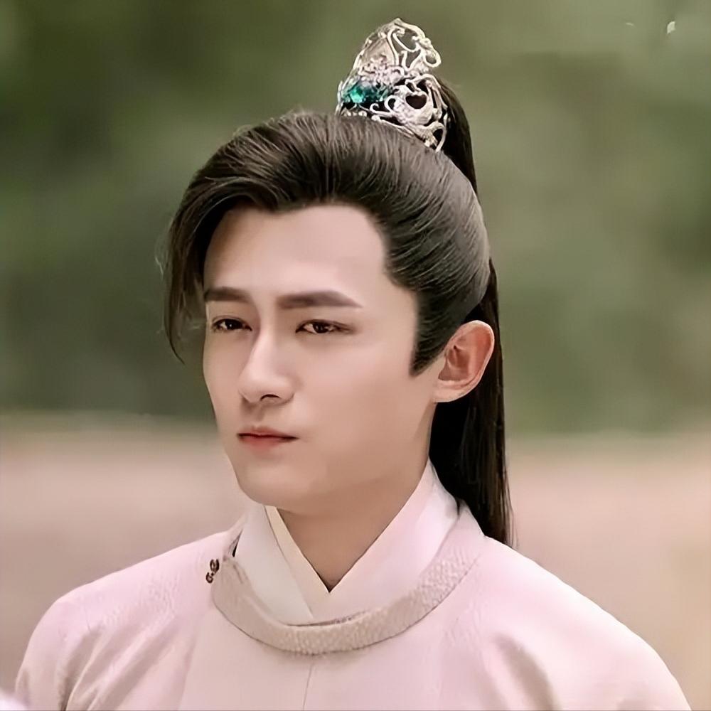 油头粉面，相貌平平，演技尴尬却总出演主角的4位男星，实在离谱