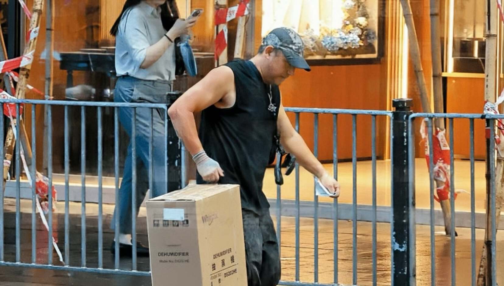 突发！香港知名男星陷财困没钱交房租，妻子和四个儿子住庇护中心