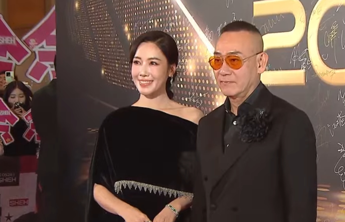 看TVB颁奖礼红毯上的女星，真的捏了一把汗！香港娱乐圈完了