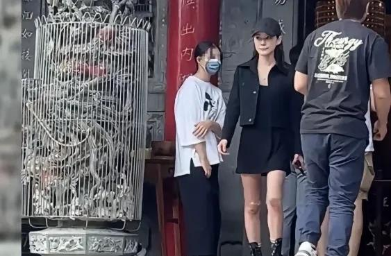 汪小菲给儿女买的豪宅被拍卖，光头住那么久，汪小菲愿亏本也不要