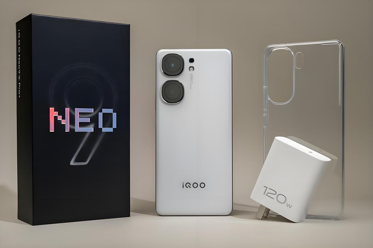 电竞旗舰跌至千元价!骁龙8gen3+144Hz,卖到1889元,玩家欢喜!