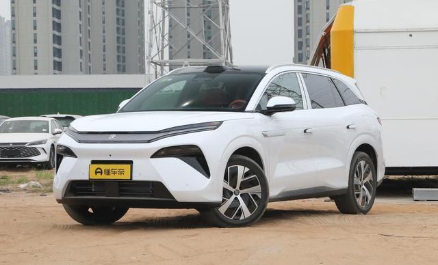 传祺向往S9申报图曝光,搭载华为高阶智驾系统,提供56座大空间版本