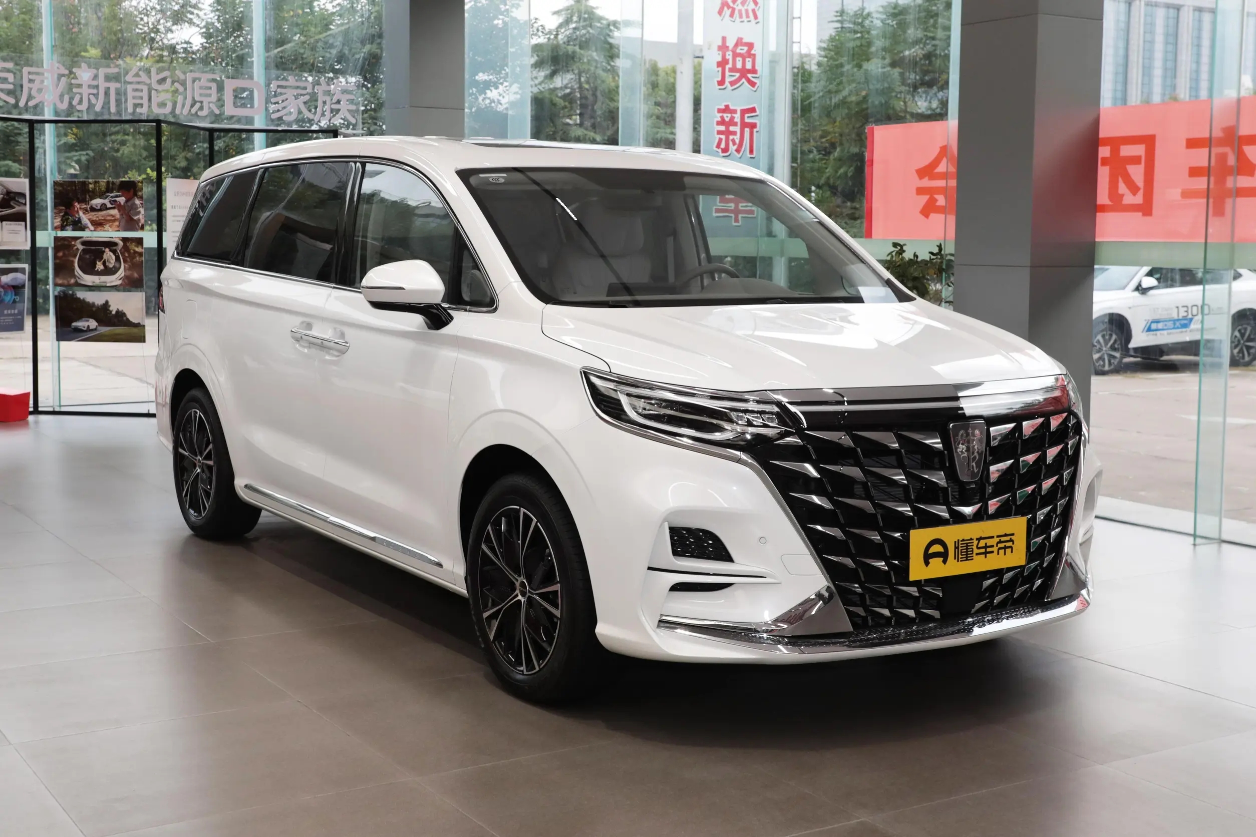 10 - 15 万 MPV 大盘点：5款高性价比车型，二胎家庭出行无忧