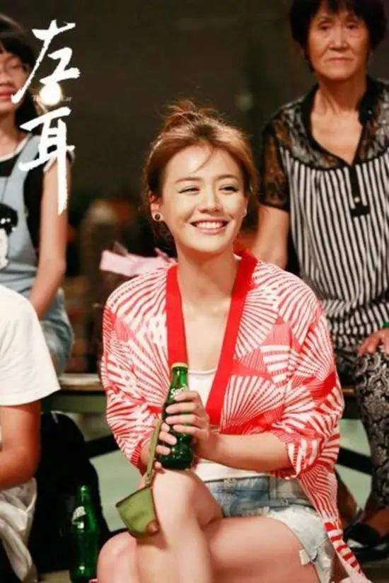 出道即巅峰，却因抑郁症发胖遭群嘲，如今37岁惊艳回归，美貌值飙升