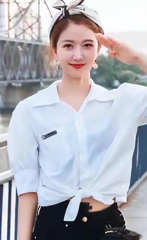 哇塞：主持人刘心悦太漂亮了，身材苗条、五官端正妥妥的靓丽风景