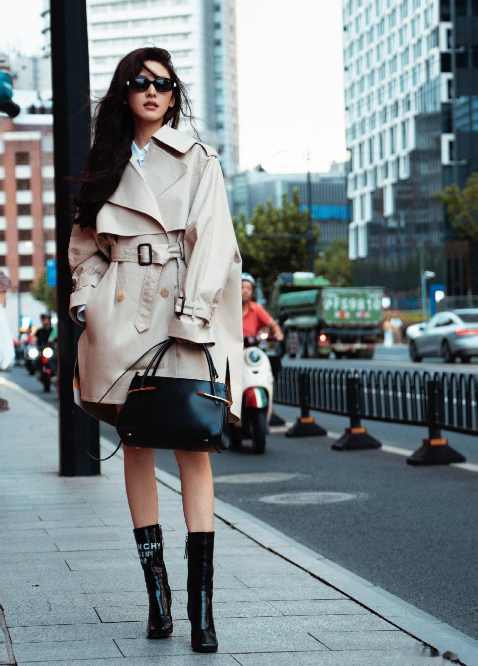 章若楠闪耀巴黎,太美了吧