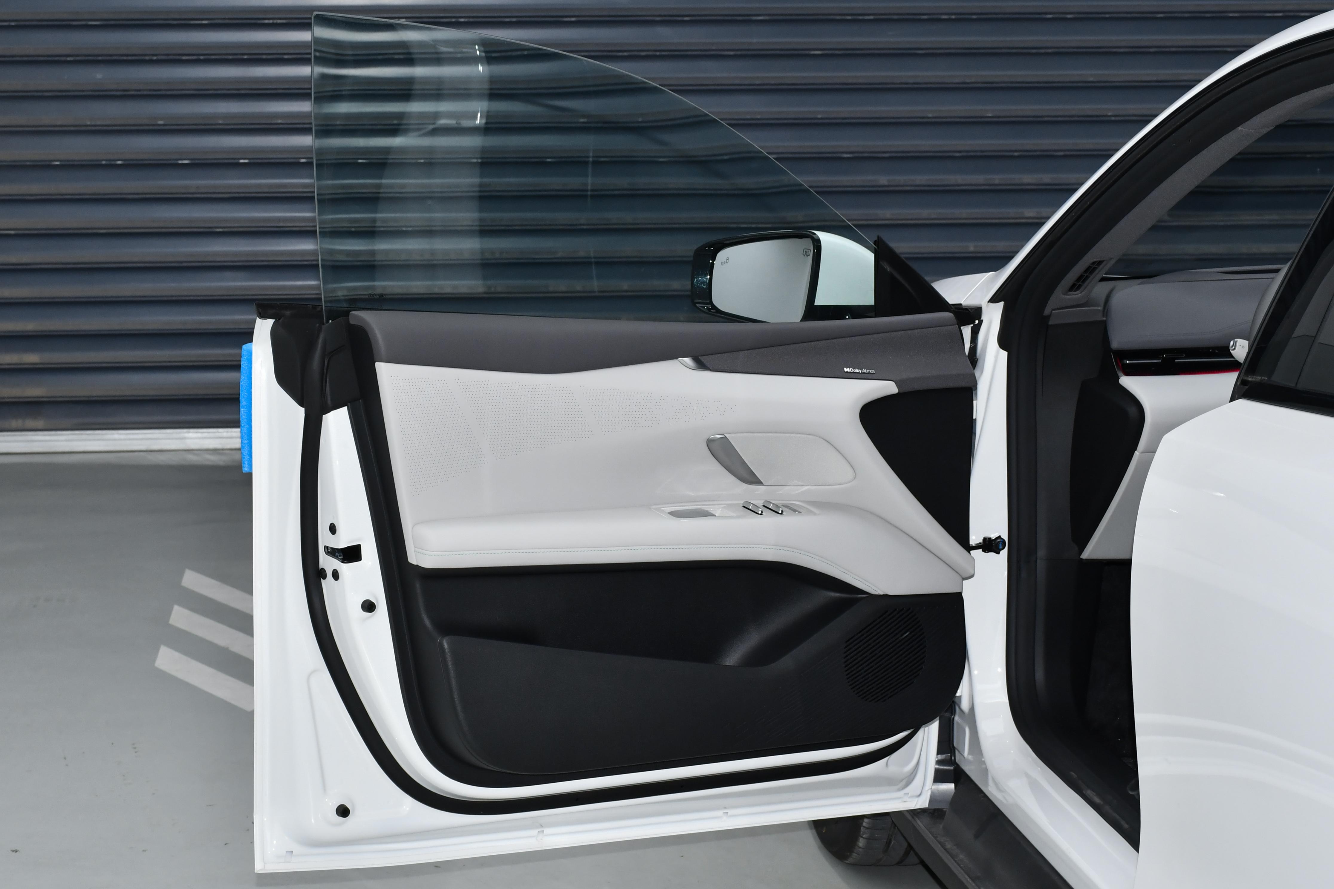 15万级增程SUV推荐!华为乾崑+高通8295芯片,配置高又实用