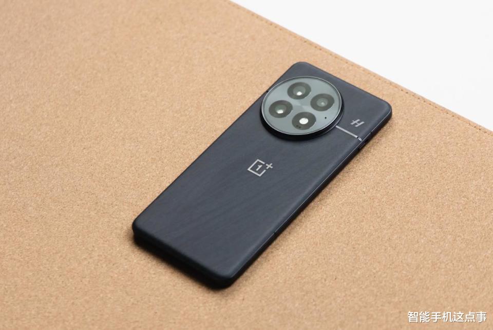 一加15再次被確認：多版本存儲+黑紫鈦三色，還有1TB大容量