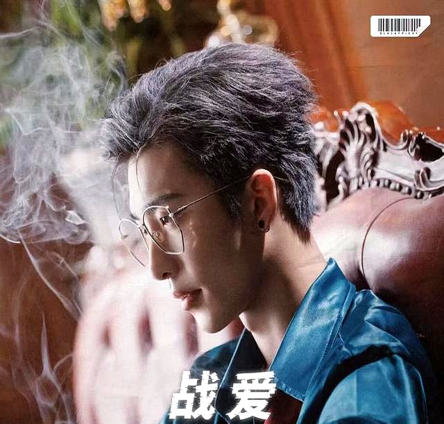 姚冠宇新剧爆火开播！首日热度破万，一举登顶腾讯四大榜单第一！