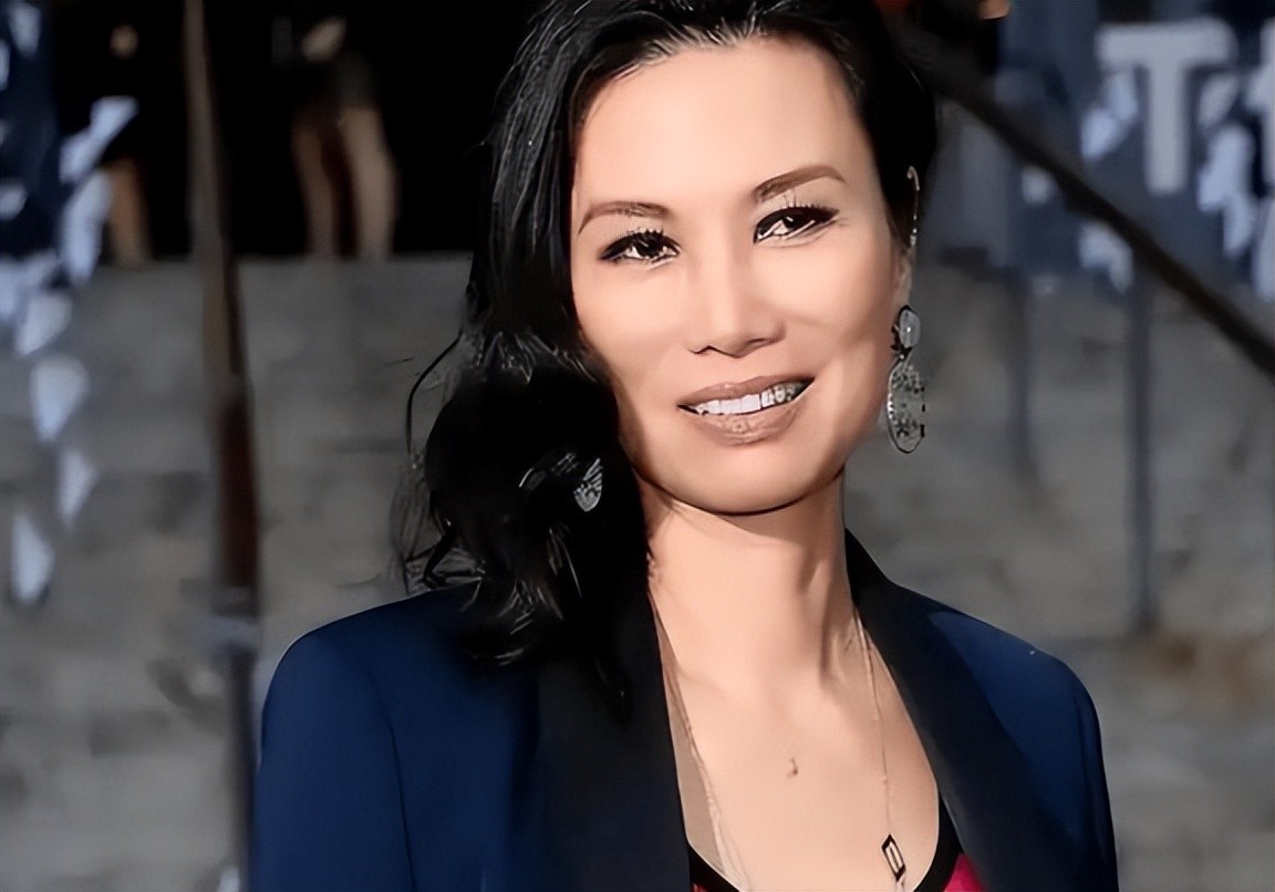 朱可人：嫁给大47岁甲骨文总裁，生二胎保一生富贵，比邓文迪高明