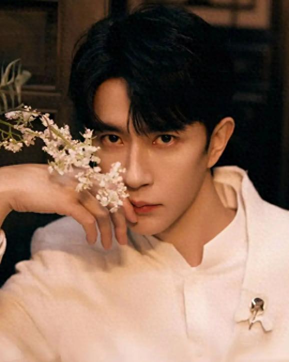 于朦胧是个很好，却很倒霉的人