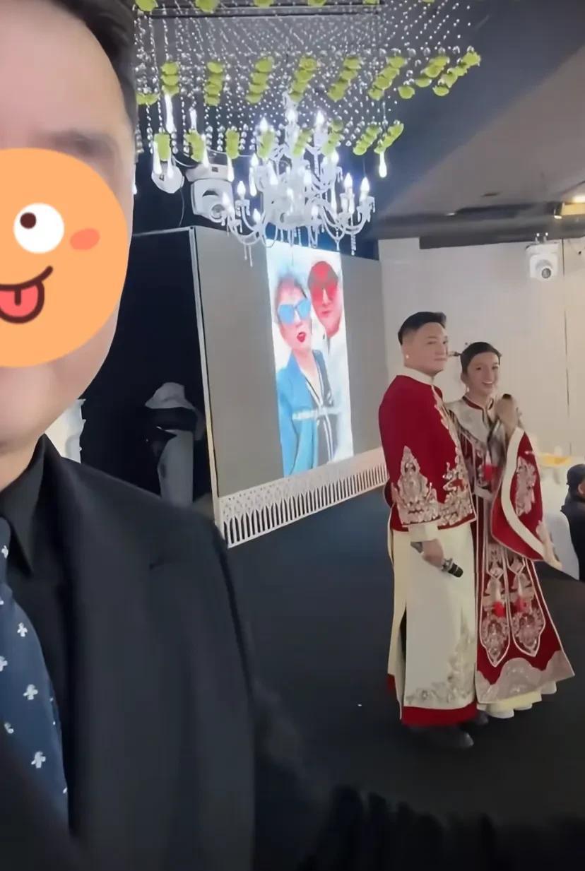 快乐女生谈莉娜结婚，老公是素人长相帅气，婚礼办的却很朴素