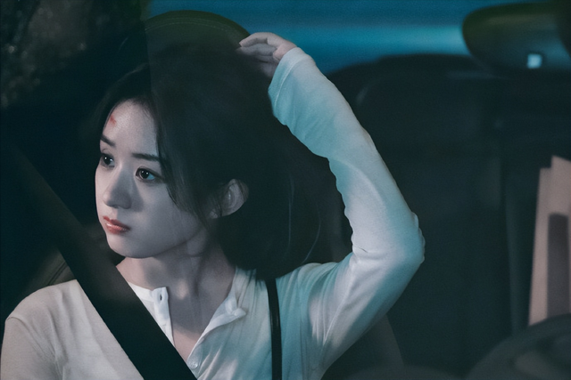 孙俪宠着、赵丽颖护着，长相平平却资源不断，只因他有个好妈妈