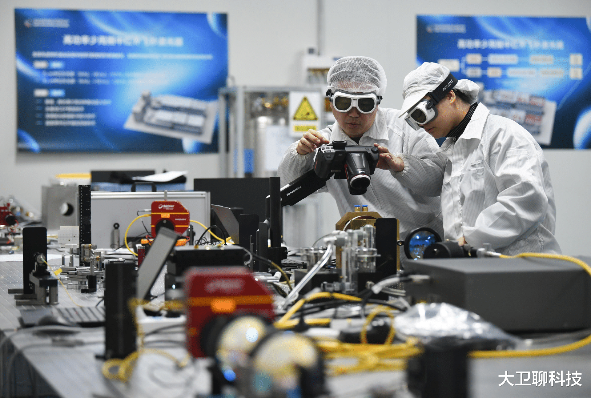 7年輪回，中企再遭美黑手？35項卡脖技術突破，中國科技霸氣反擊