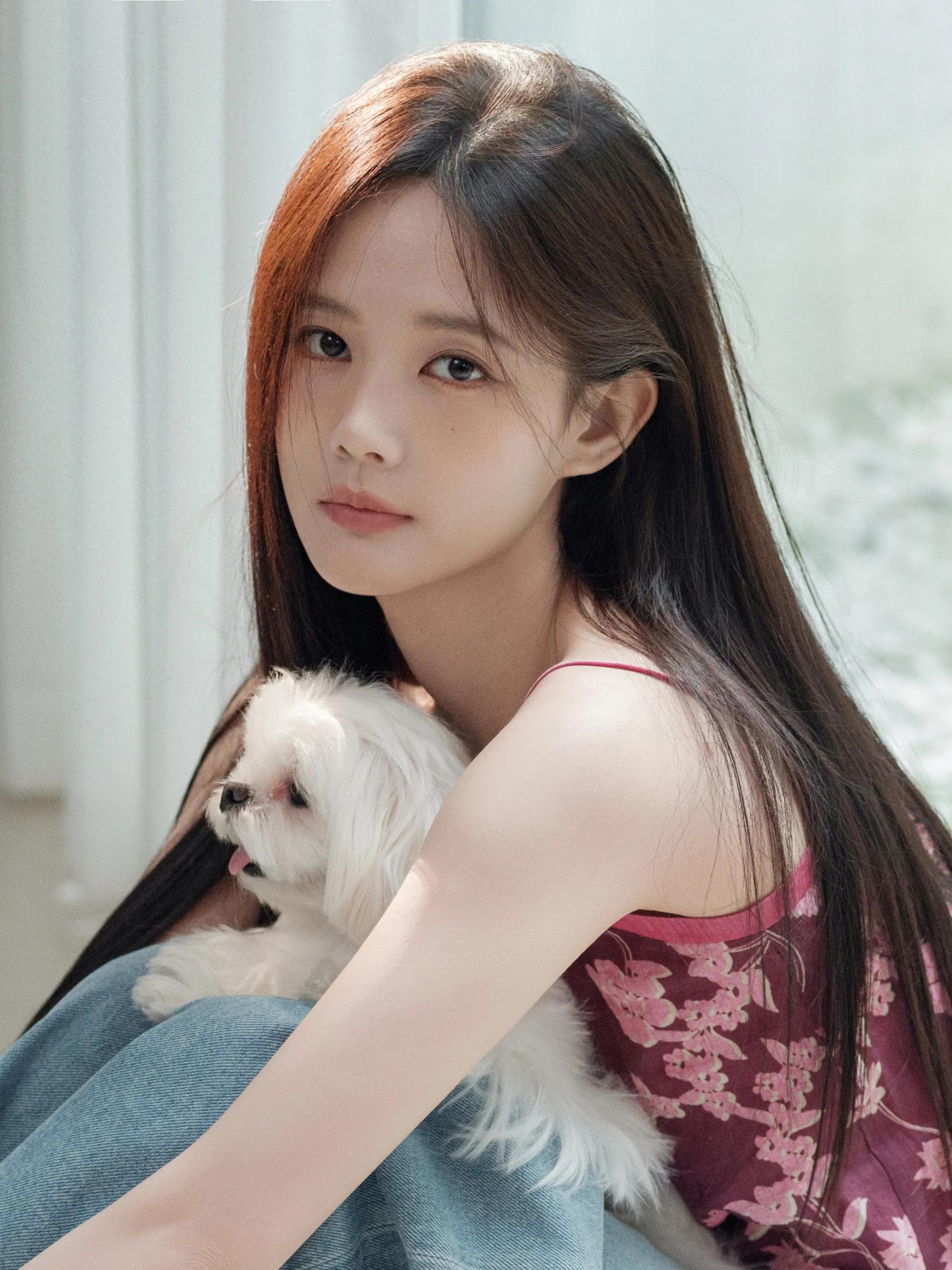 李一桐长了一双会被人爱的眼睛