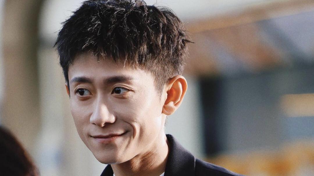 张一山谈首搭赵丽颖，回应曝光度变少，新剧《在人间》要爆？