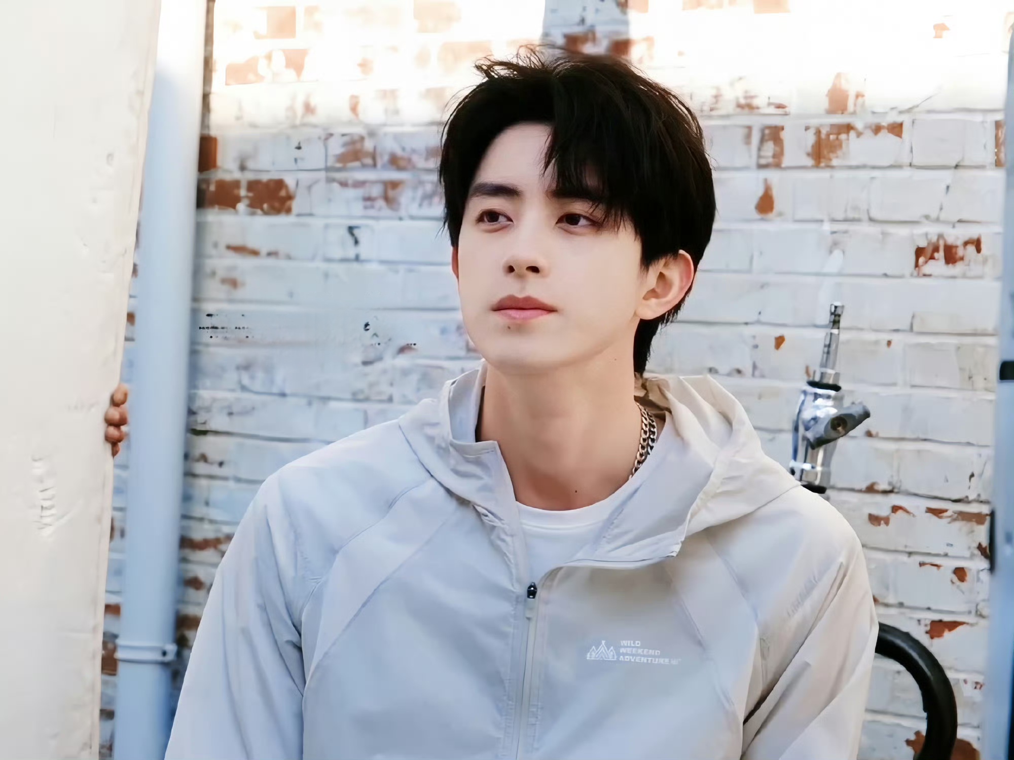 10.4日娱乐瓜:王一博 王俊凯 龚俊 檀健次 敖瑞鹏 罗云熙 李一桐 陈都灵