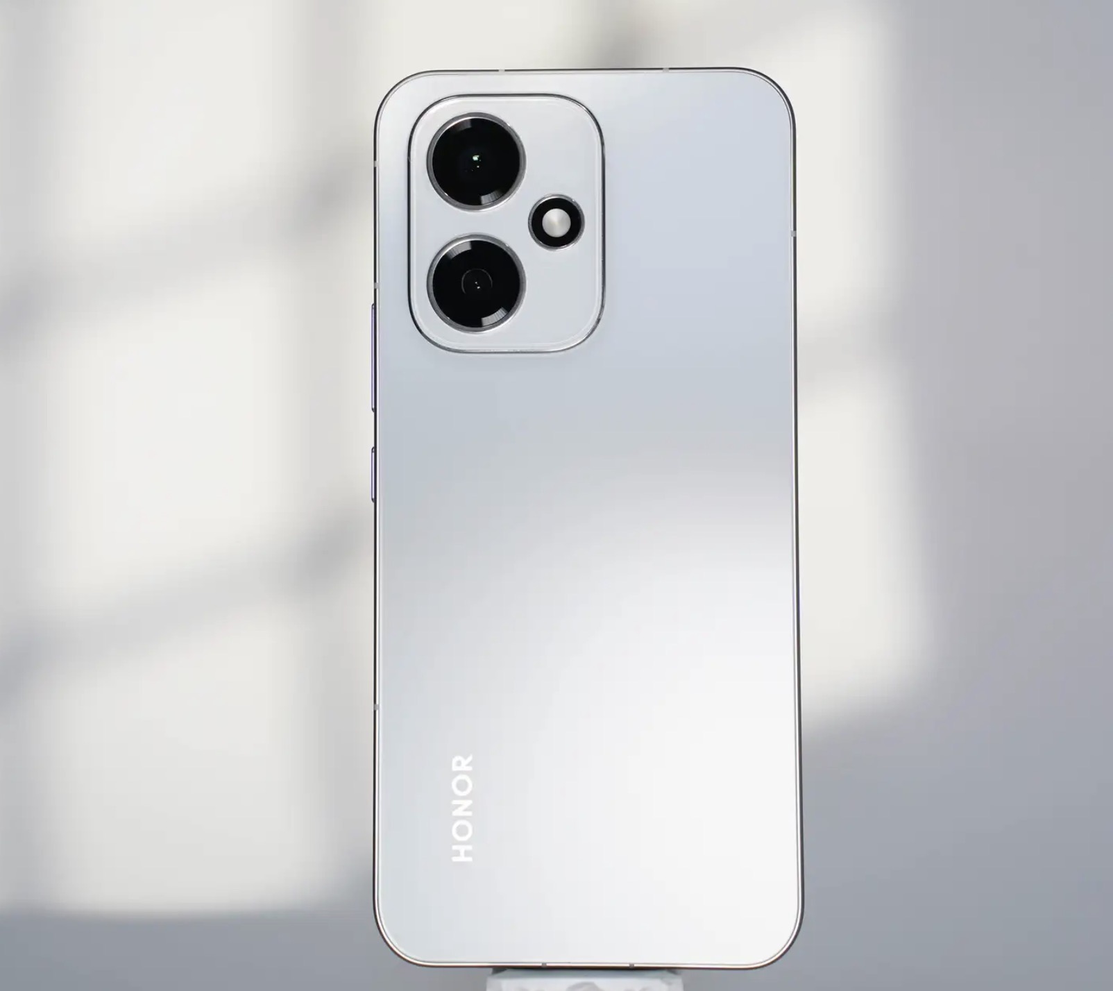 预算2500元，荣耀400、荣耀magic6该怎么选？对比之后不纠结