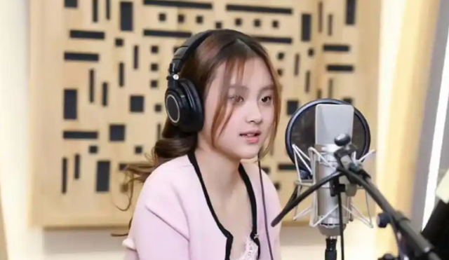 “做头发”事件7年后，李小璐被指复婚？贾乃亮三个举动说明一切