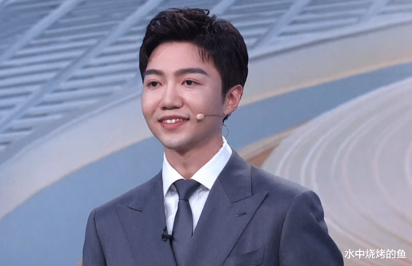 央视主持人大赛引热议!北大才女断层第一,兰真有望成翻版邹韵,4人被淘汰出局