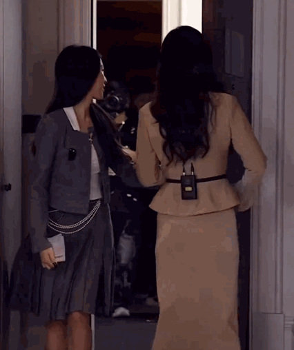 谢谢翁青雅，贡献出25年年底内娱的最大笑话！