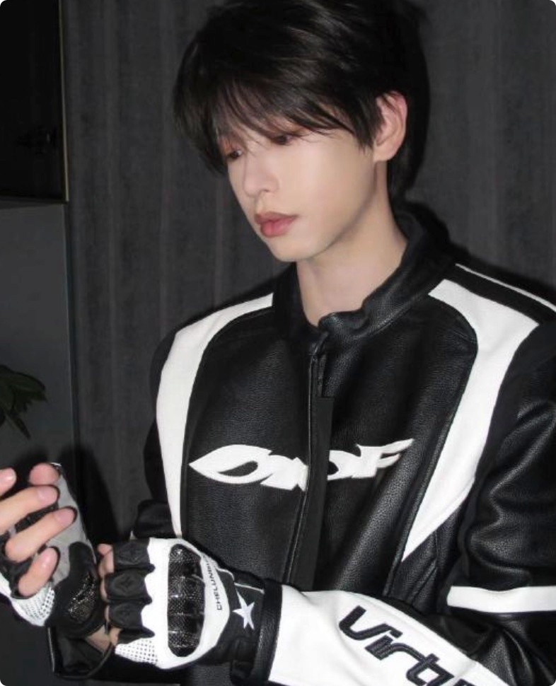 离开黄磊的饭，彭昱畅直接爆改法拉利！这颜值是内娱下一个待爆顶流？