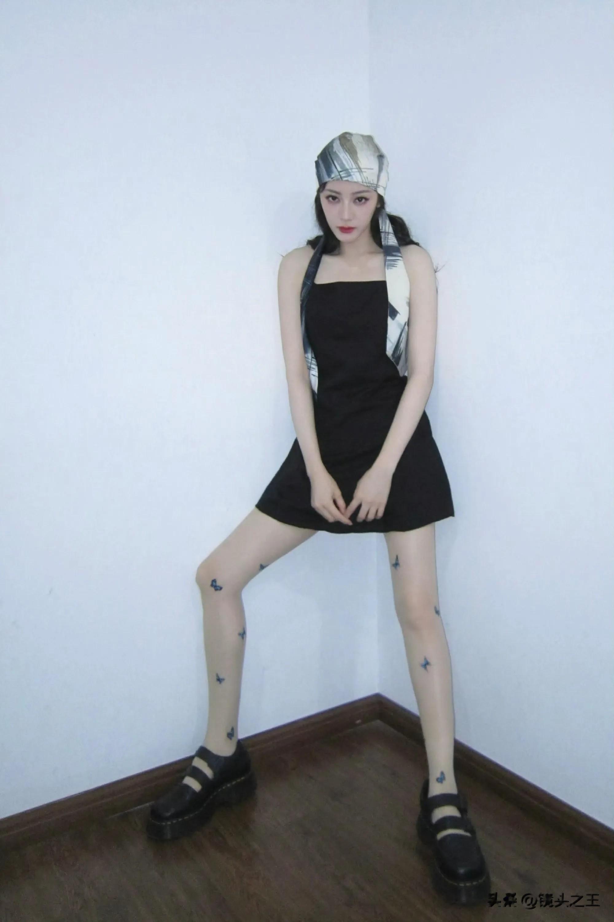 迪丽热巴 ：随便一穿，就是时尚风向标