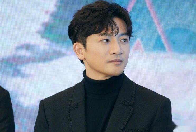 从“乖乖虎”到“整容狂魔”，52岁苏有朋大变样，差一点认不出来