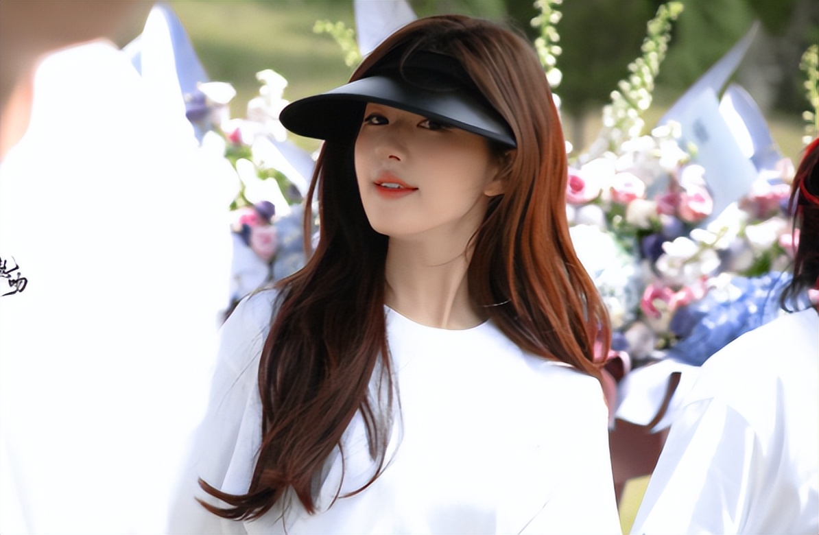 赵露思这一段“卸妆哭戏”在全网火了,肖战说的话,终于有人信了