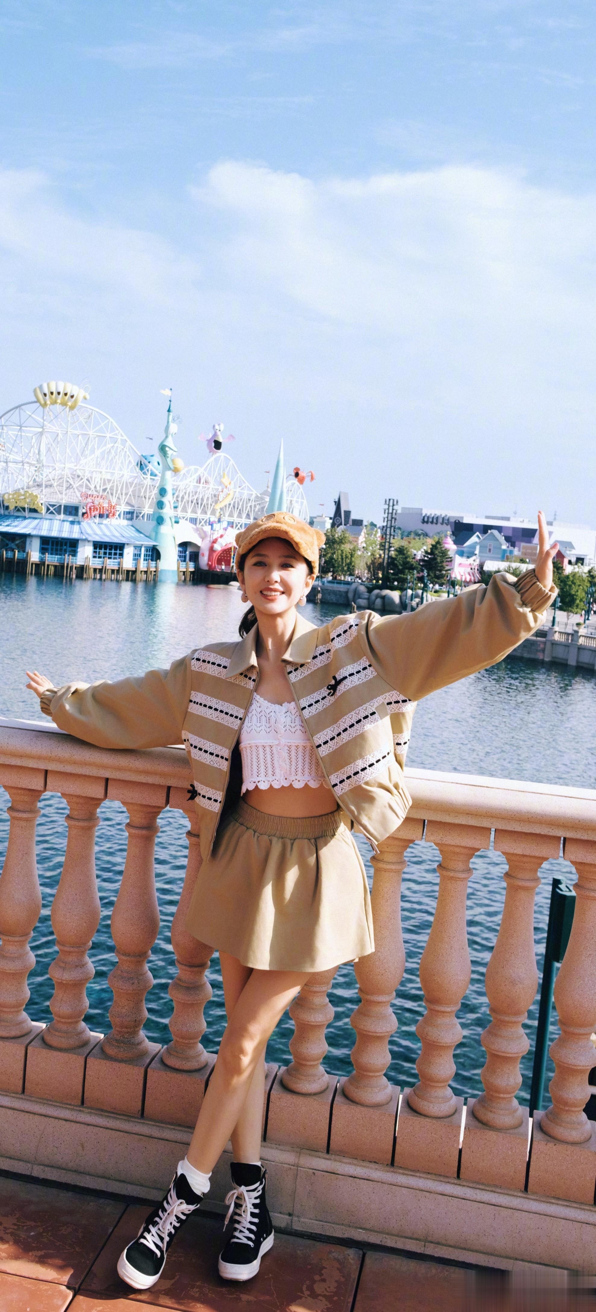 佟丽娅 没有不请自来的幸运，只有有备而来的惊艳！