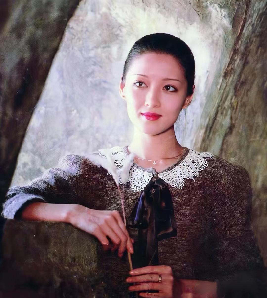 结婚3个月就离婚，被李敖诋毁40年，如今前夫去世7年，她依旧美丽