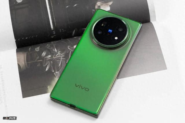 iPhone最煩人的限制，被這新機徹底解決了