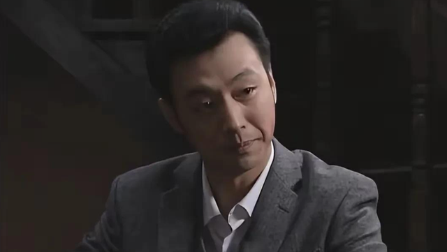 男演员身材管理很重要!张鲁一和曹炳琨同框,一个清爽,一个油腻