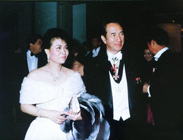 这就是二太蓝琼缨真实的样貌,都看看吧,这可不是演员饰演的