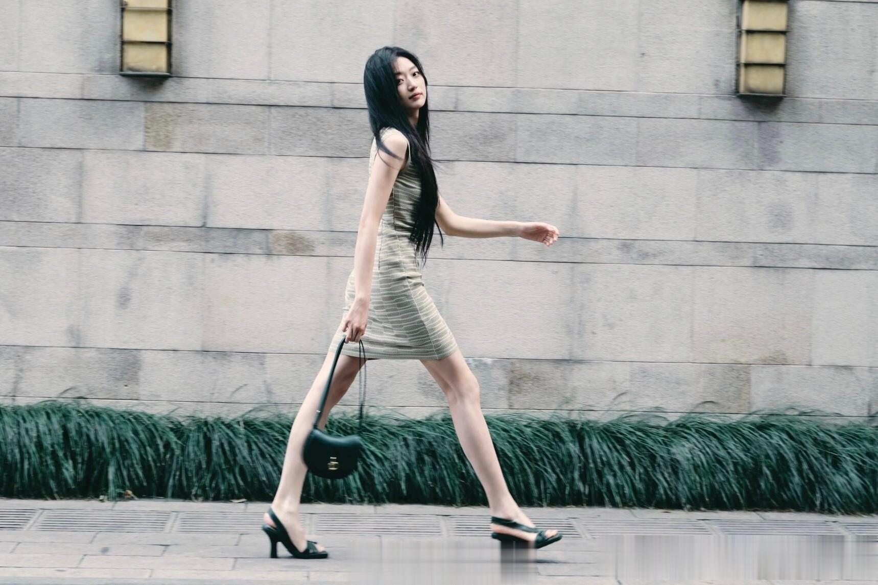 孙千 针织裙大长腿