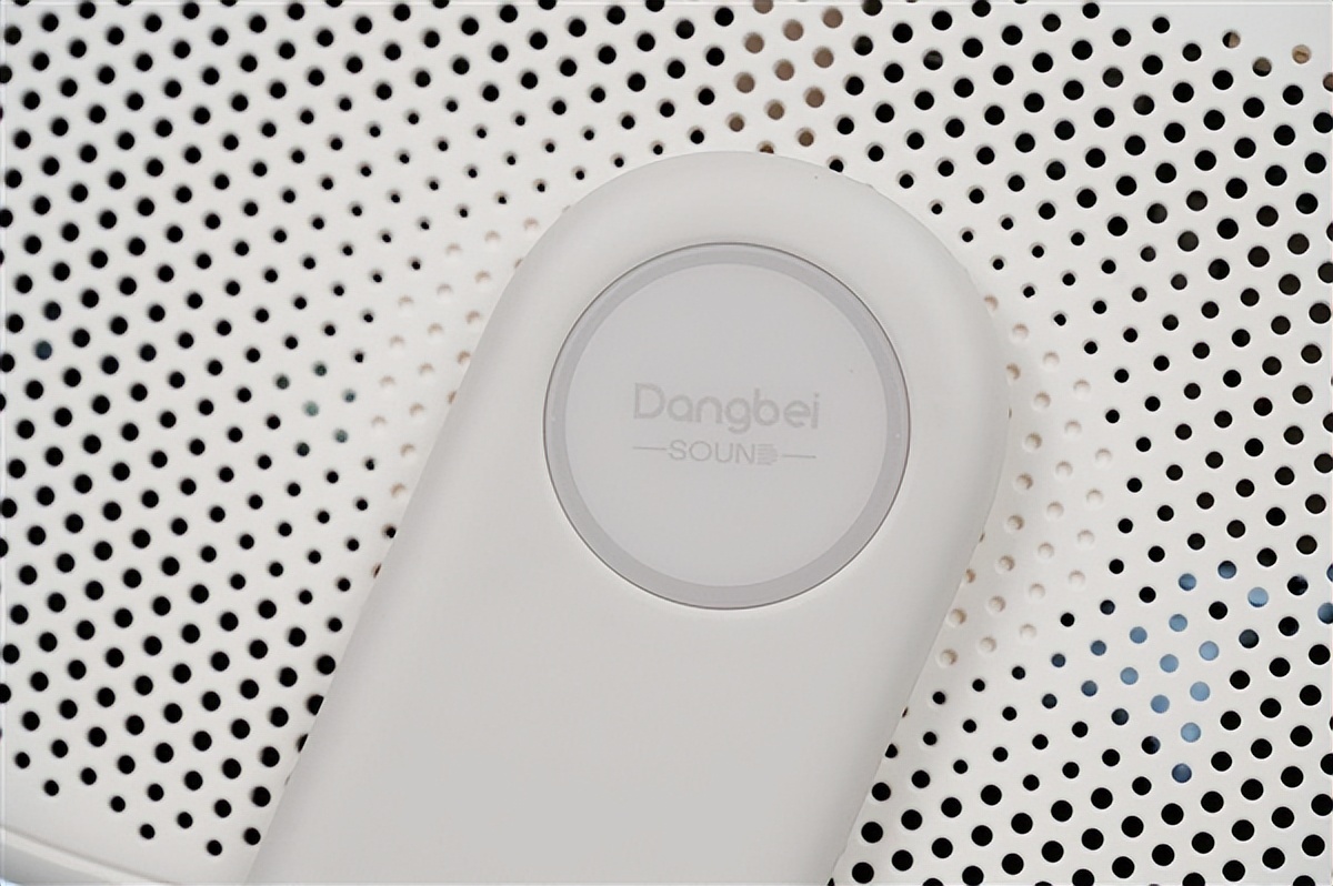 護眼純三色激光！當貝D7X智能投影儀圖賞