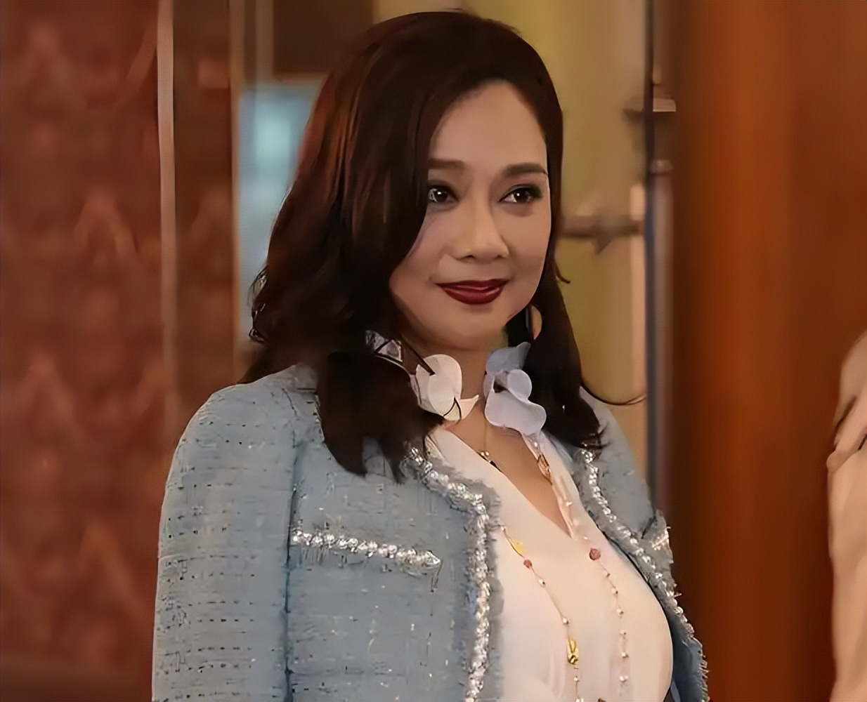 娶“老女人”的5位男星，年龄最大相差12岁，到底图她们啥？