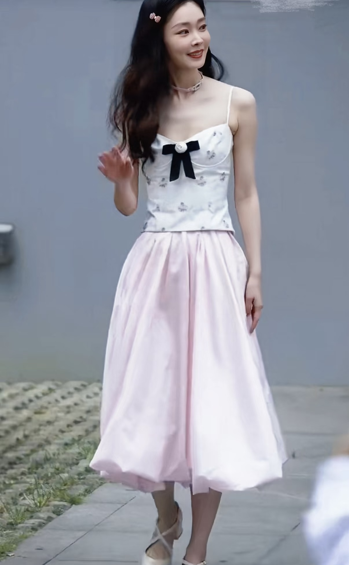 宋轶上班穿公主裙?这甜度我给满分,不打折扣!