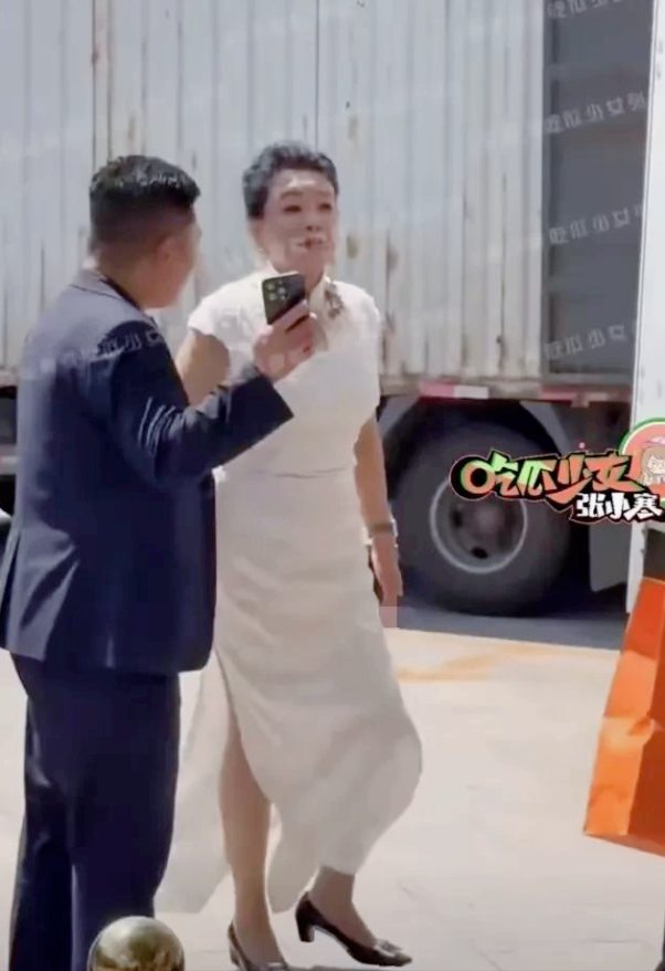 汪小菲大婚玄学预警！北京再刮大风，网友神评：意思是还得吹吗？