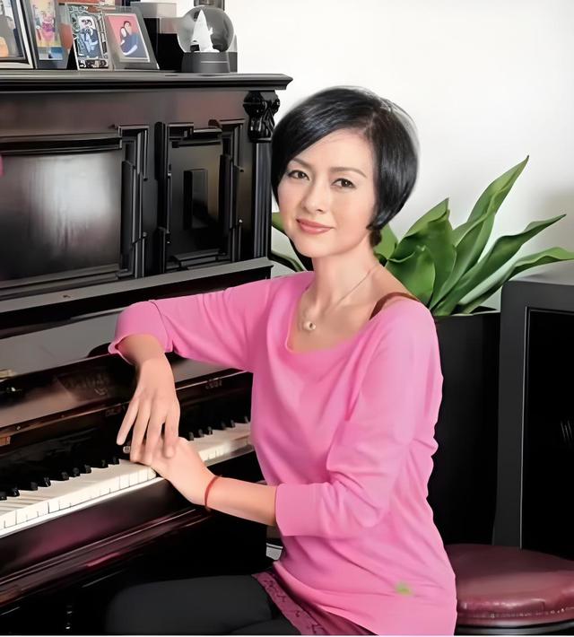 香港最美女演员司马燕:患病后瘦成45斤,去世一年老公娶了她闺蜜