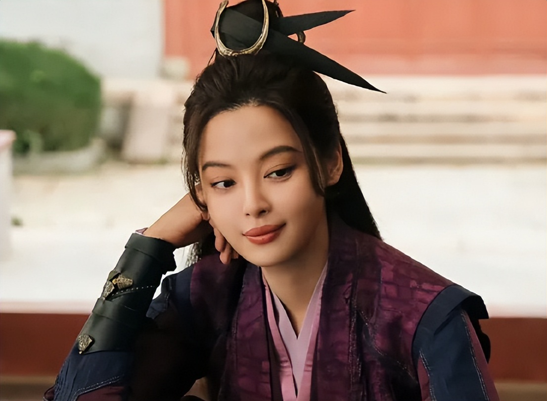 明星卸妆后，把人看的一愣又一愣，辛芷蕾和周也都快认不出来了！