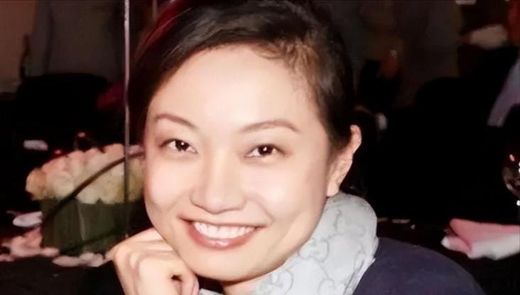 75岁姜昆最大的遗憾：女儿46岁仍旧没有结婚，继子倒成了他的骄傲