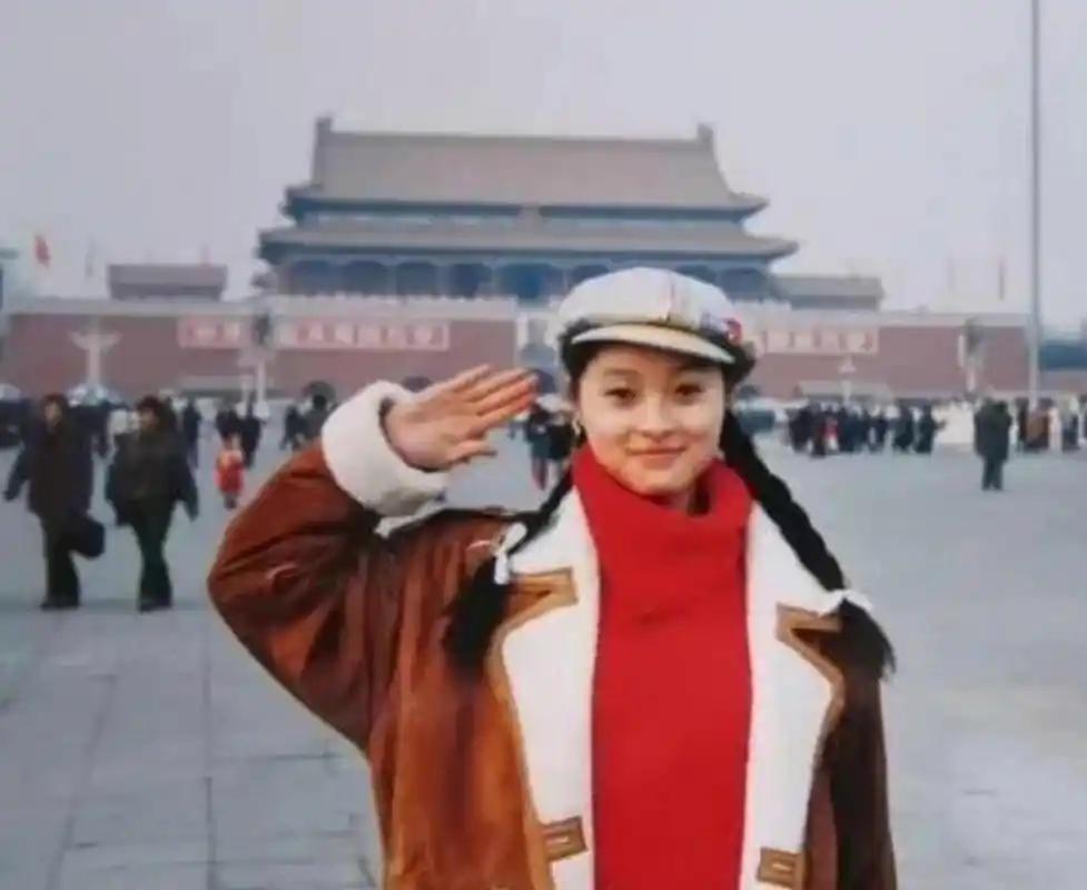 藏不住了！陈建斌自爆当年分手内幕，难怪吴越至今不婚不育