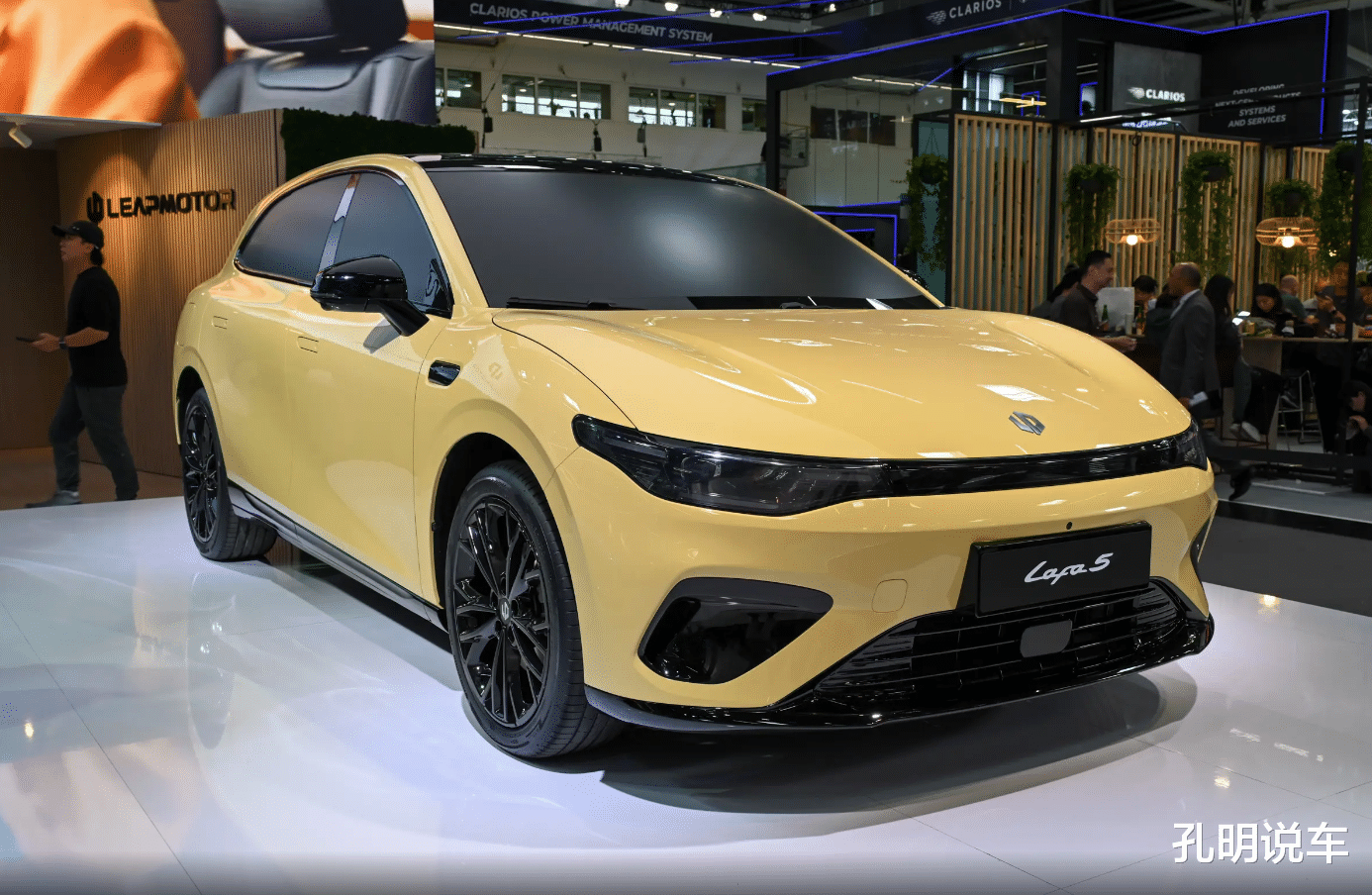 开始玩操控了,零跑lafa5钢炮车型,218马力电机会有乐趣?