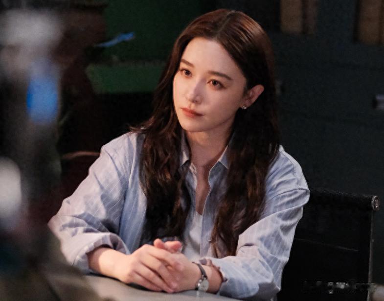 曝阚清子生下女儿但没保住,月初被拍到孕期状态差,需要丈夫搀扶