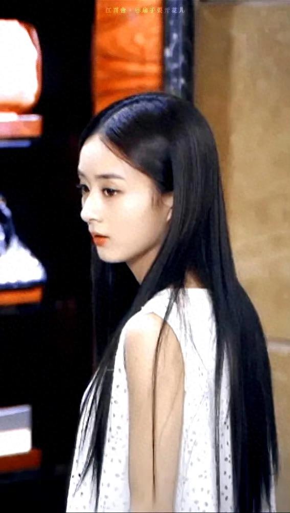 赵丽颖久违的长发，谁懂这姐黑长直的杀伤力 ???