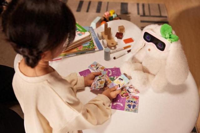 第四范式前高管创业做AI玩具,获近千万美元融资|涌现新项目